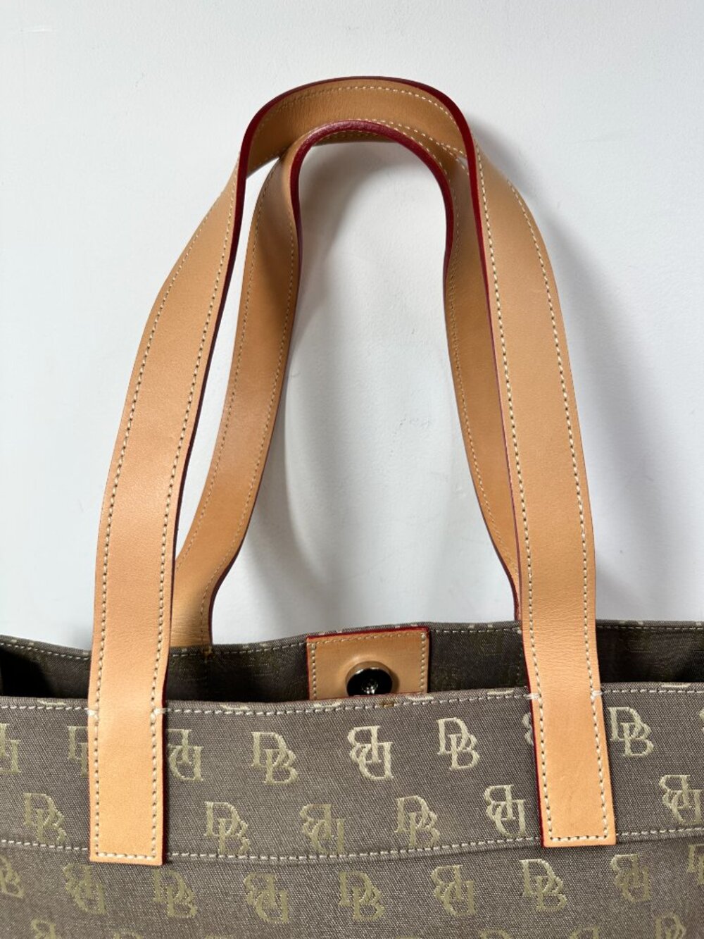 New Dooney & Bourke Vintage Tote Bag Monogram Canvas Leather Double Handle Purse - Picture 4 of 16
